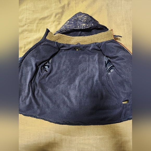 TAHARI winter puffer jacket size L 14/16 (big boy) - Picture 3 of 6